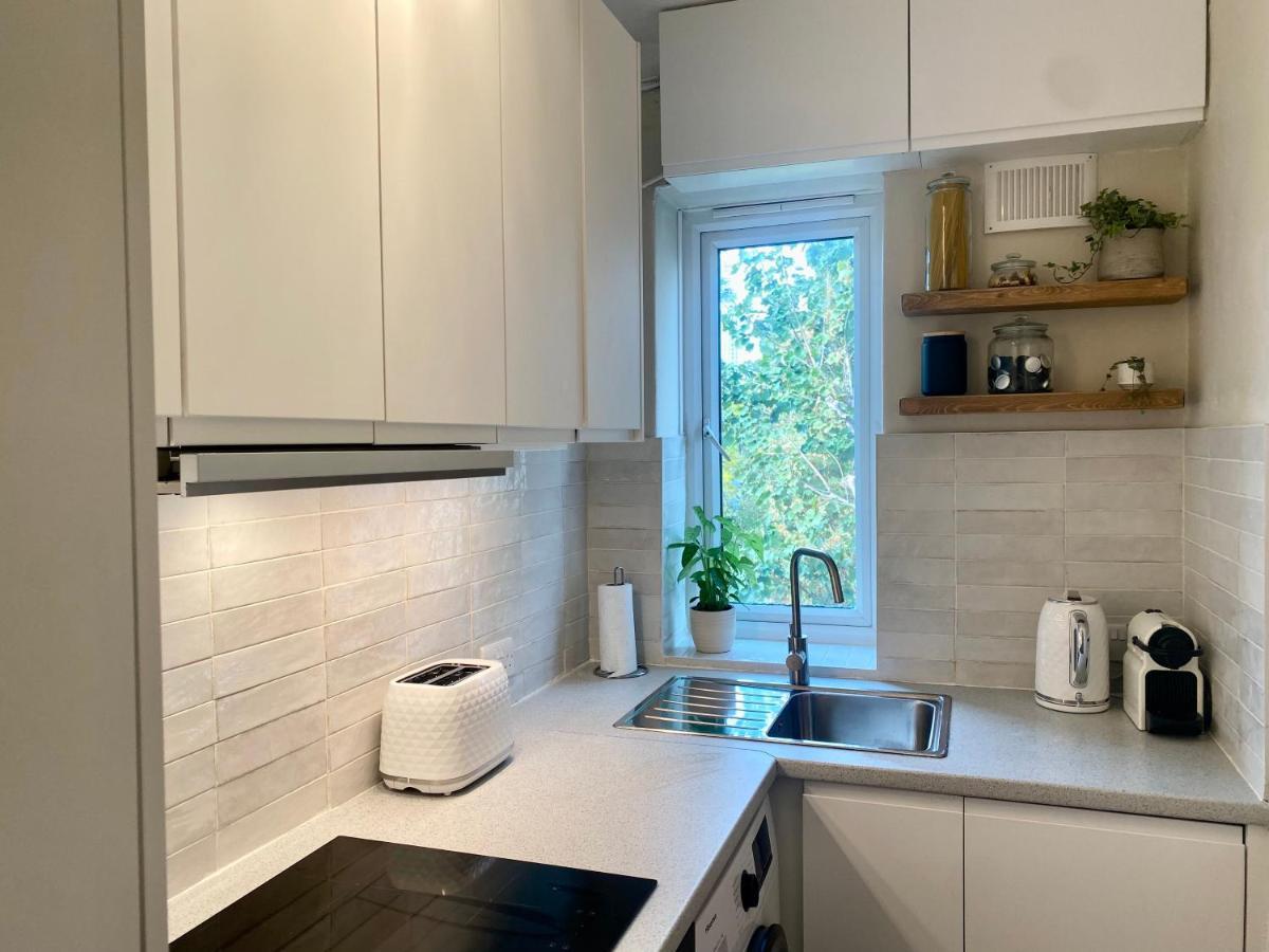 Newly Refurbished 2 Bedroom Apartment In South London Ngoại thất bức ảnh