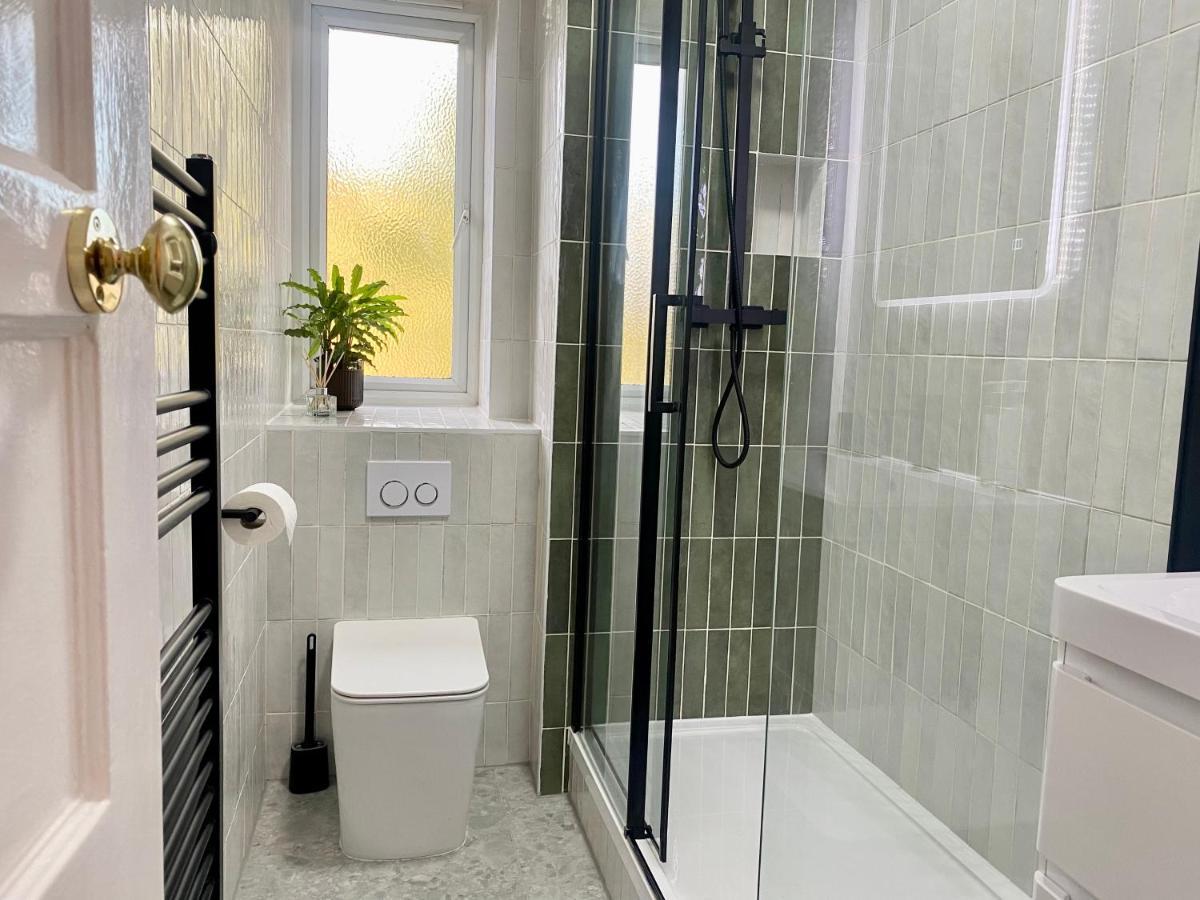 Newly Refurbished 2 Bedroom Apartment In South London Ngoại thất bức ảnh